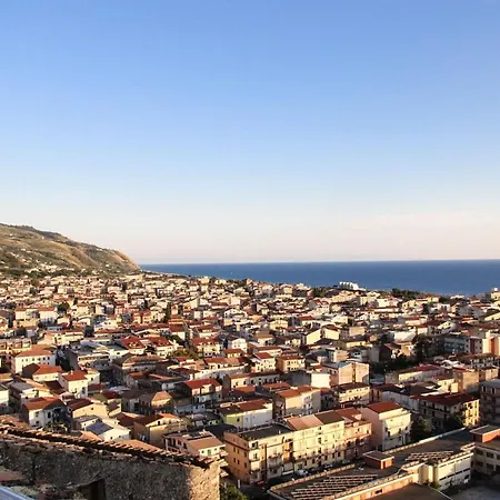 Dimora Cavour Bed & Breakfast 4*