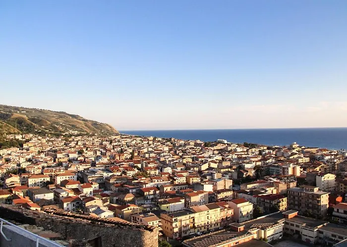 Dimora Cavour Bed & Breakfast 4*