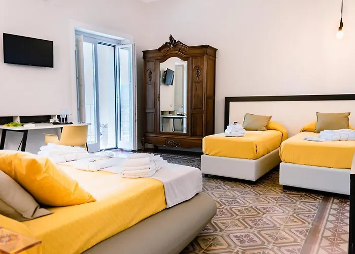 Dimora Cavour Alojamento de Acomodação e Pequeno-almoço 4*